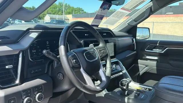 2024 GMC Sierra 1500 4WD Crew Cab Short Box Denali