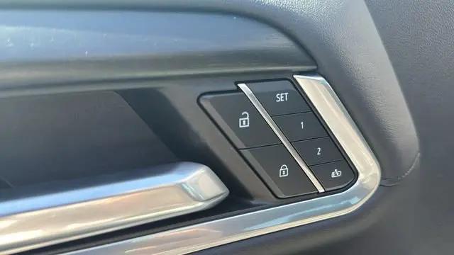 2024 GMC Sierra 1500 4WD Crew Cab Short Box Denali