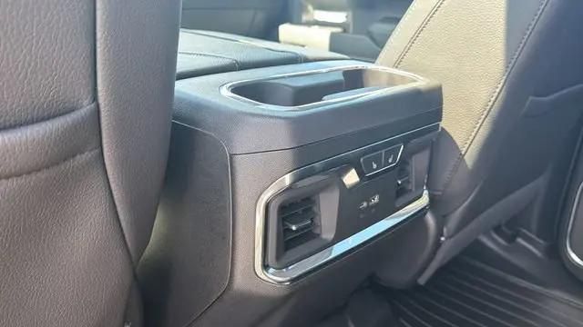 2024 GMC Sierra 1500 4WD Crew Cab Short Box Denali