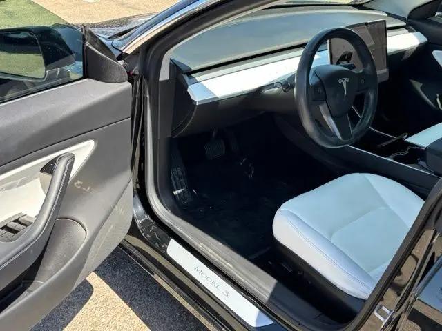 2019 Tesla Model 3 Mid Range