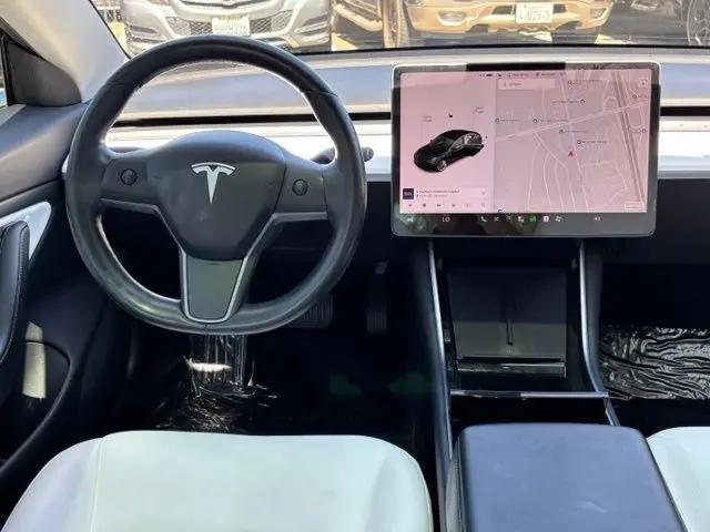 2019 Tesla Model 3 Mid Range