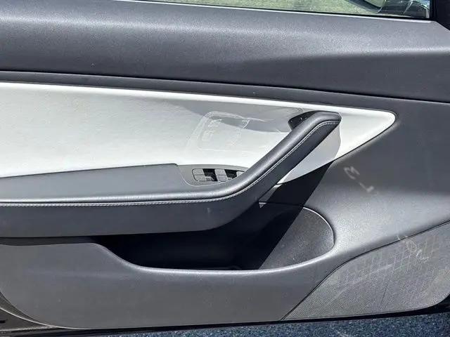 2019 Tesla Model 3 Mid Range