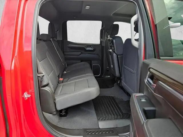 2023 Chevrolet Silverado 1500 4WD Crew Cab Standard Bed LT