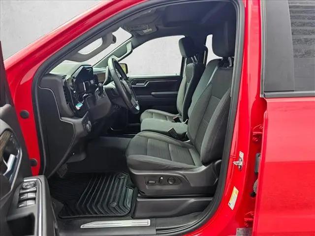 2023 Chevrolet Silverado 1500 4WD Crew Cab Standard Bed LT