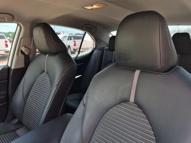 2019 Toyota Camry SE
