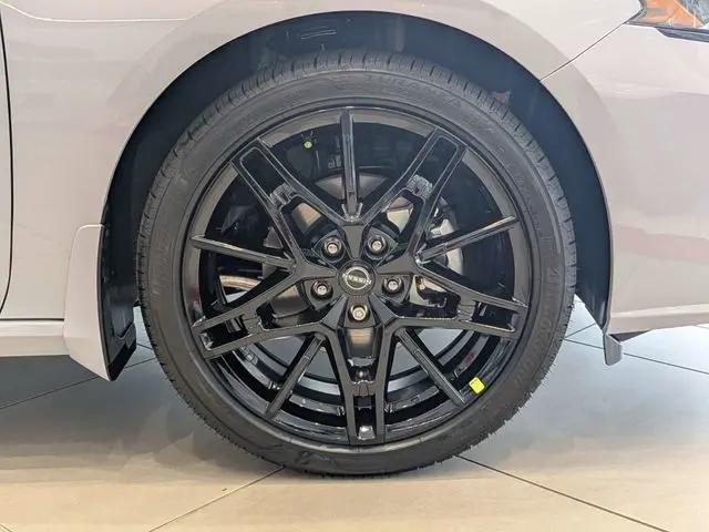 2026 Nissan Altima SR FWD