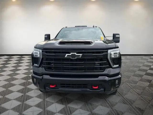 2025 Chevrolet Silverado 2500HD 4WD Crew Cab Standard Bed LTZ