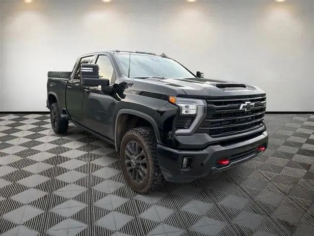 2025 Chevrolet Silverado 2500HD 4WD Crew Cab Standard Bed LTZ