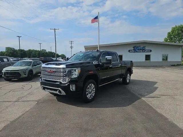 2023 GMC Sierra 2500HD 4WD Crew Cab Standard Bed Denali