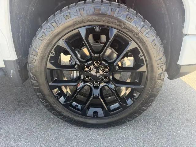 2026 GMC Sierra 1500 Crew Cab, Short Bed, AT4, 4WD