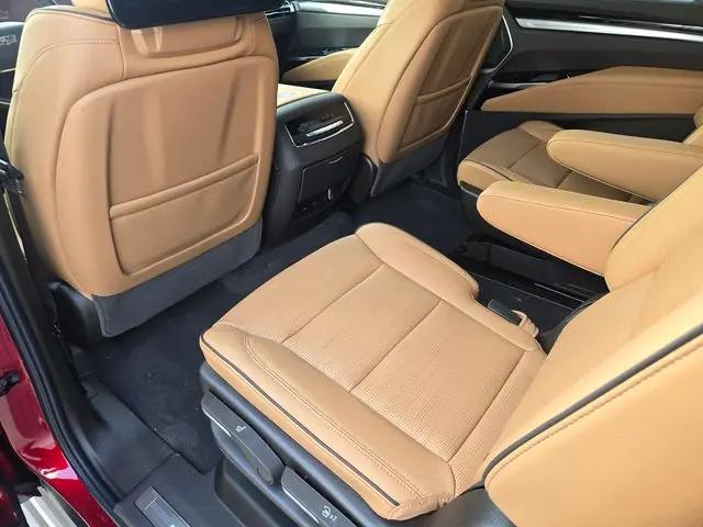 2026 Cadillac Escalade ESV Luxury