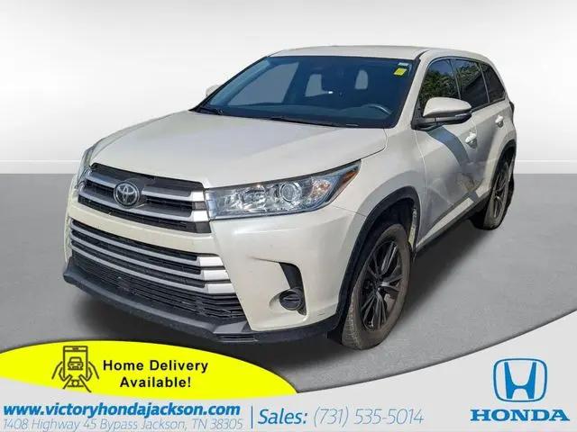 2019 Toyota Highlander LE for sale in Jackson, TN