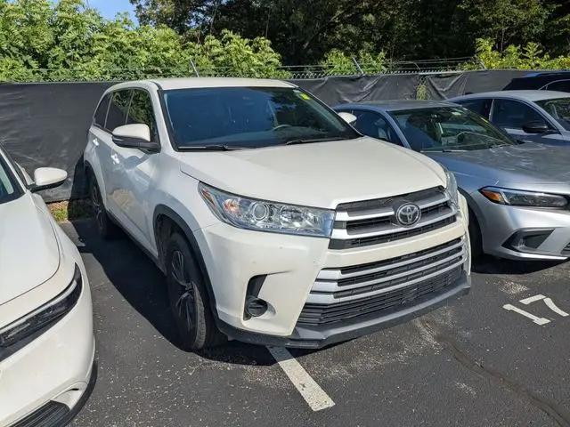 2019 Toyota Highlander LE
