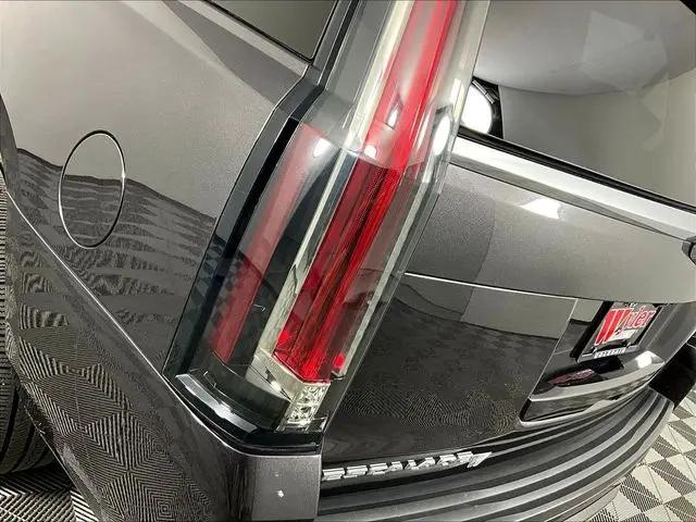 2018 Cadillac Escalade Platinum