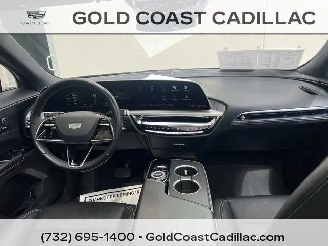2024 Cadillac iQ Sport w/1SF