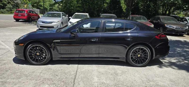 2016 Porsche Panamera 4