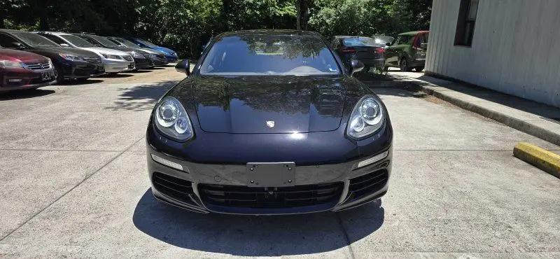 2016 Porsche Panamera 4