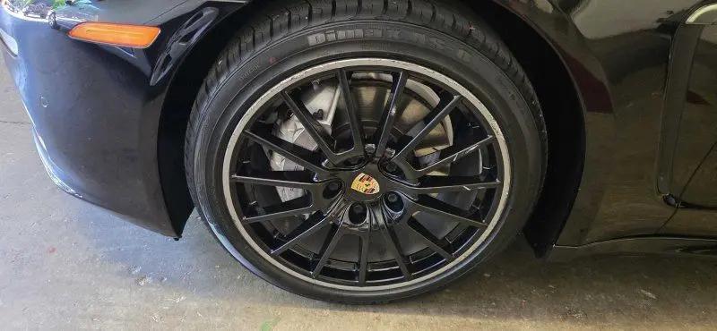 2016 Porsche Panamera 4