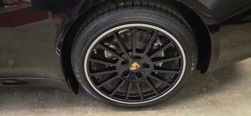 2016 Porsche Panamera 4