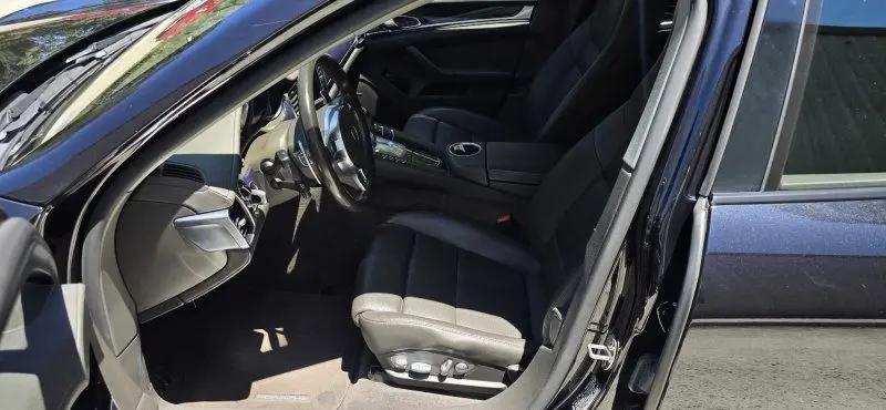 2016 Porsche Panamera 4