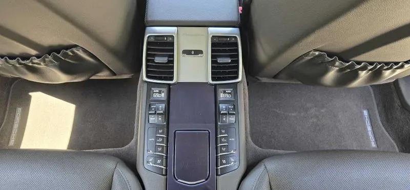 2016 Porsche Panamera 4
