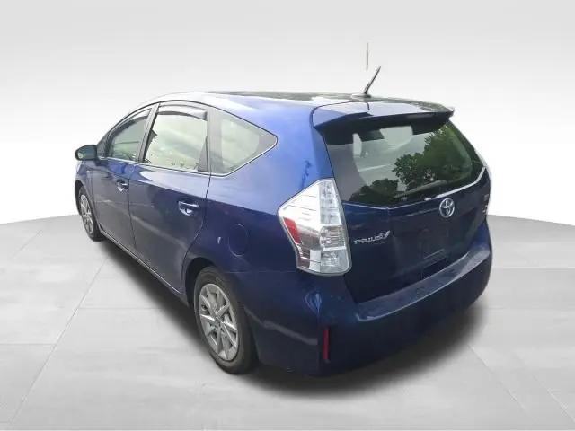 2014 Toyota Prius v Three