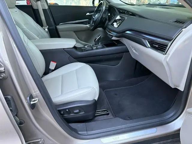2023 Cadillac XT4 FWD Luxury