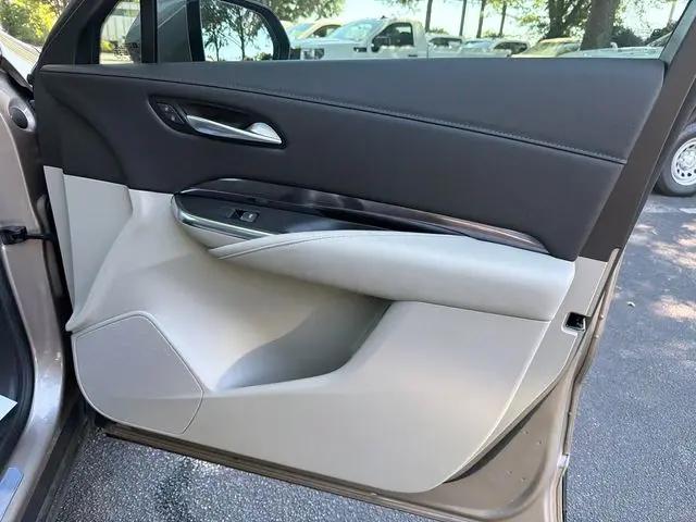 2023 Cadillac XT4 FWD Luxury
