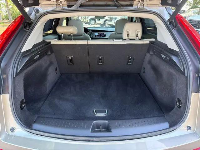2023 Cadillac XT4 FWD Luxury