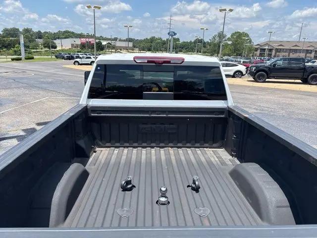2025 GMC Sierra 2500HD 4WD Crew Cab Standard Bed AT4X