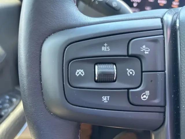 2025 GMC Sierra 2500HD 4WD Crew Cab Standard Bed AT4X
