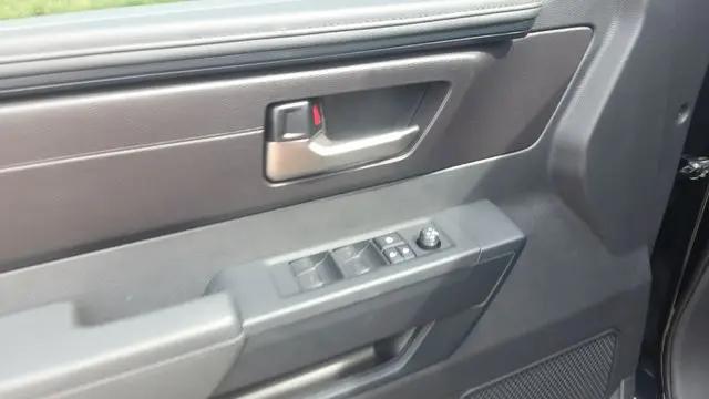 2026 Toyota Tundra SR5 CrewMax 5.5' Bed