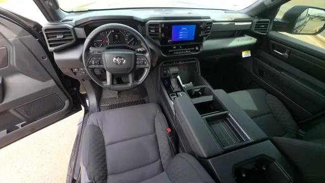 2026 Toyota Tundra SR5 CrewMax 5.5' Bed