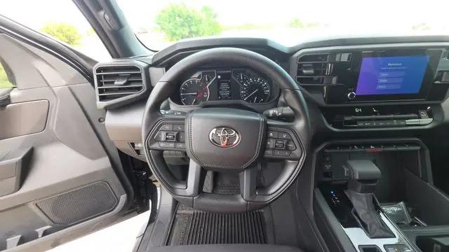 2026 Toyota Tundra SR5 CrewMax 5.5' Bed