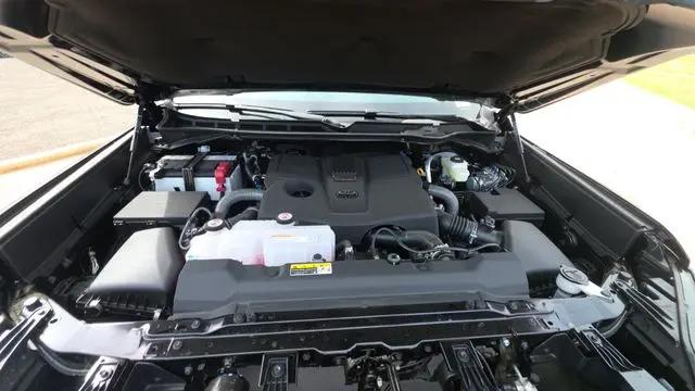 2026 Toyota Tundra SR5 CrewMax 5.5' Bed