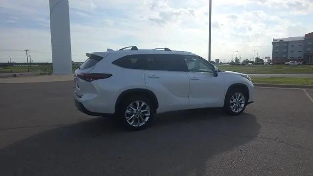 2026 Toyota Highlander Limited