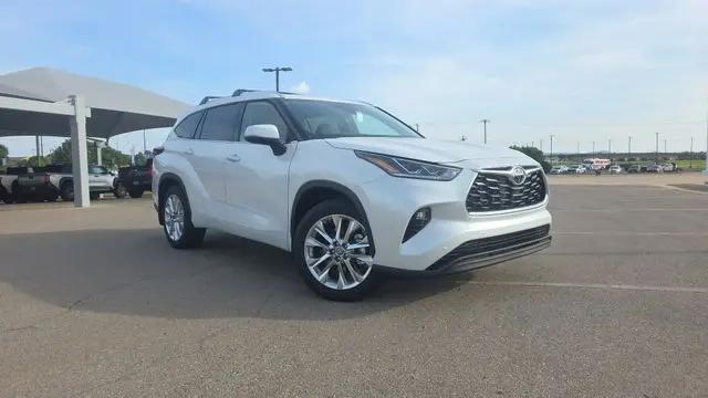 2026 Toyota Highlander Limited