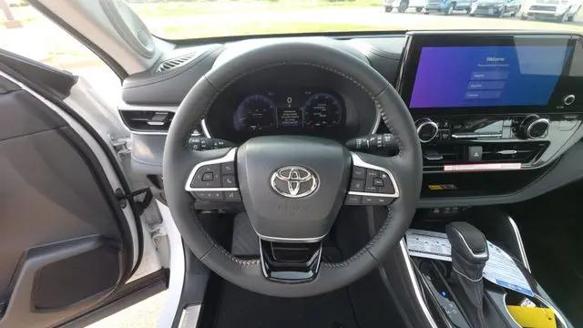 2026 Toyota Highlander Limited