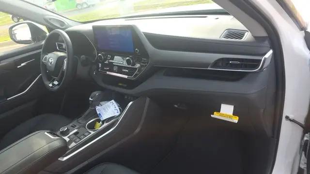 2026 Toyota Highlander Limited