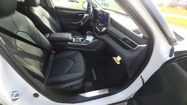 2026 Toyota Highlander Limited