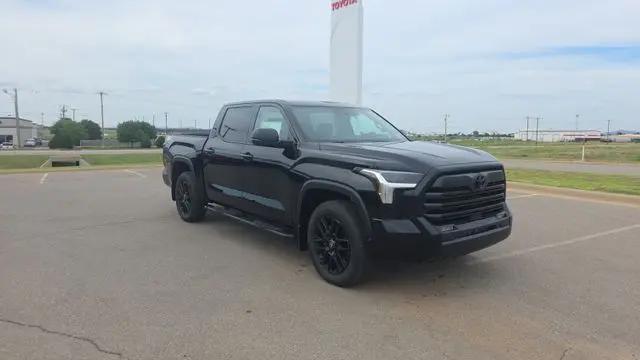 2026 Toyota Tundra SR5 CrewMax 5.5' Bed