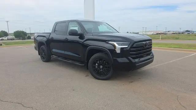 2026 Toyota Tundra SR5 CrewMax 5.5' Bed