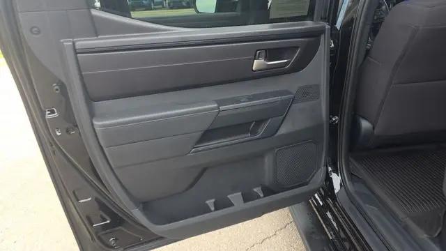 2026 Toyota Tundra SR5 CrewMax 5.5' Bed