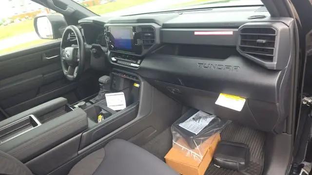 2026 Toyota Tundra SR5 CrewMax 5.5' Bed
