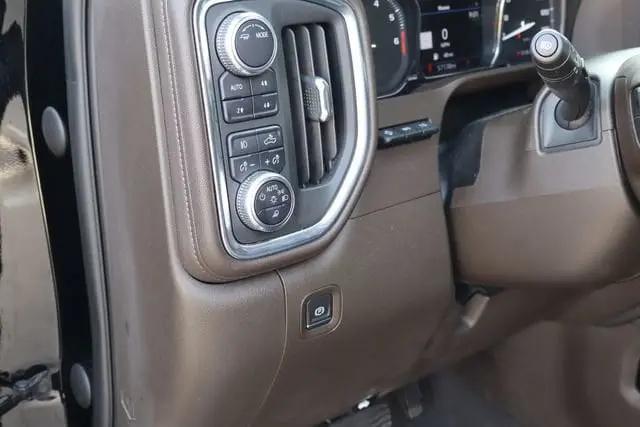 2022 GMC Sierra 1500 Limited 4WD Crew Cab Short Box Denali