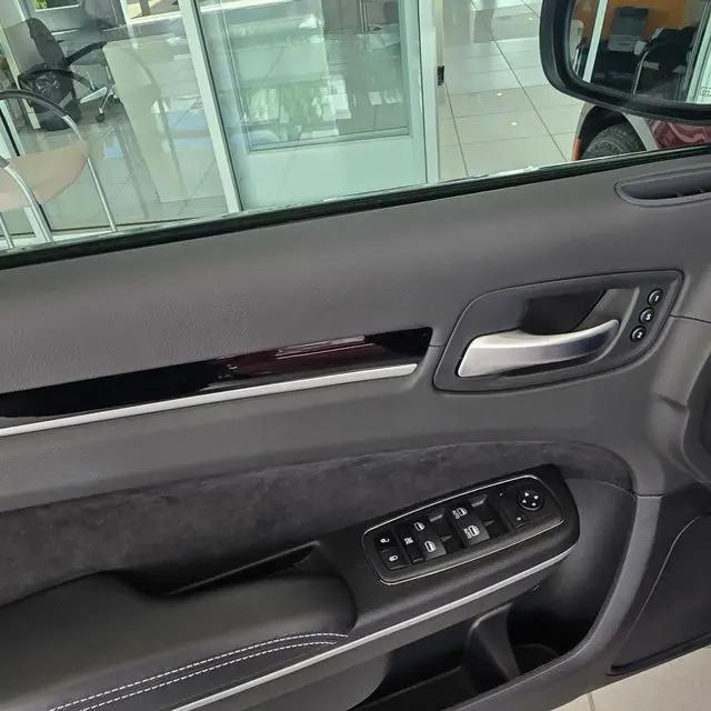 2023 Chrysler 300 300C
