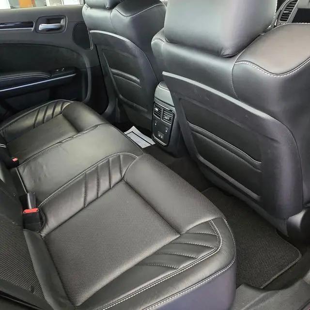 2023 Chrysler 300 300C