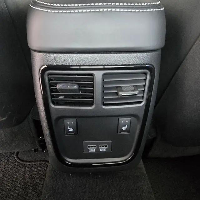 2023 Chrysler 300 300C