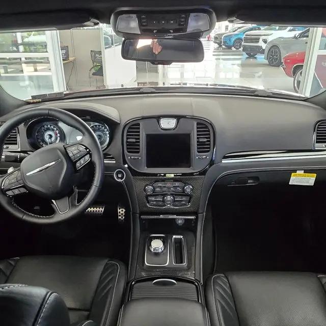2023 Chrysler 300 300C