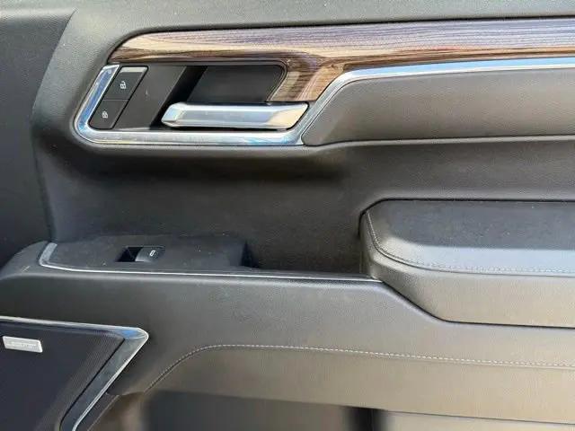 2024 Chevrolet Silverado 1500 4WD Crew Cab Short Bed RST